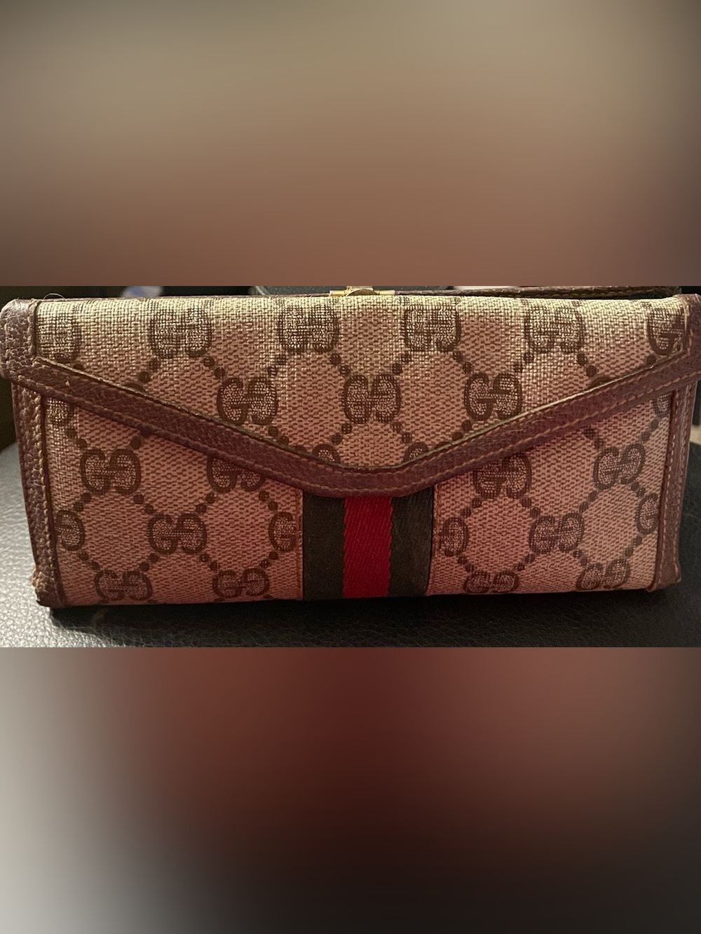 Gucci Beige GG Supreme Canvas Wallet with Red and Green Web Stripe - Picture 2 of 8